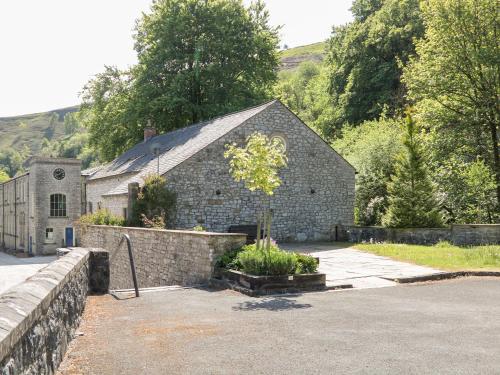 Litton Mill Apartment - image 2