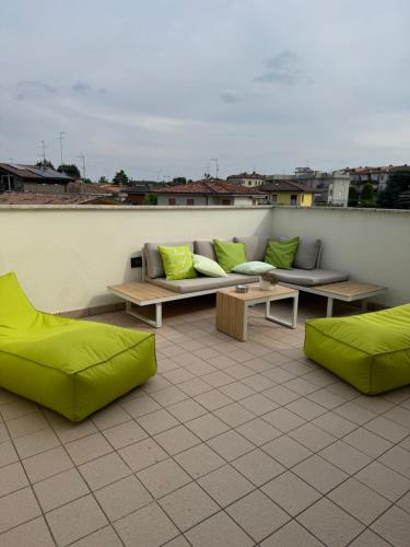 Two-Bedroom Penthouse Apartment with Terrace
