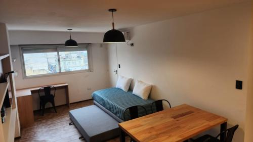 One-Bedroom Apartment image 6