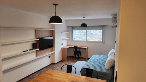 One-Bedroom Apartment image 5