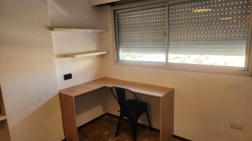One-Bedroom Apartment image 4