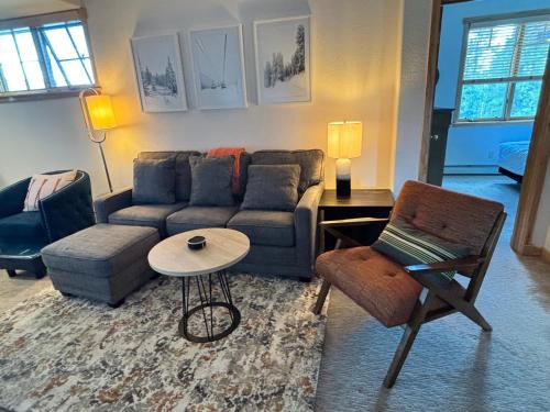 Ski in Ski out Resort Breckenridge 1BR 2Beds Parking, Resort Shuttle & Amenities, Breckenridge (foto 4)