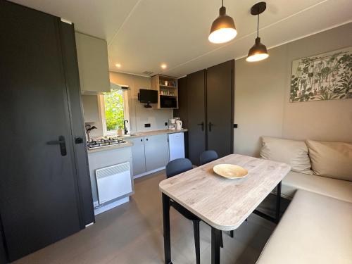 4p Lodge centrally located in National Park, Swimming pool 63