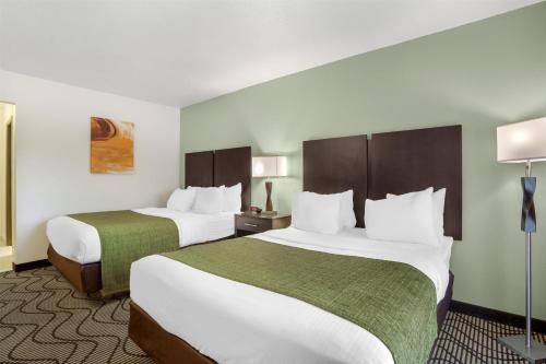 Queen Room with Two Queen Beds