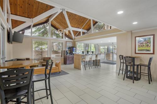 Best Western Gold Country Inn - main image