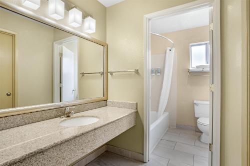 Best Western Gold Country Inn - image 14