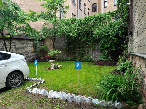 Stylish Riga Center Stay - Free Parking - Walk to Old Town, Riga (foto 9)