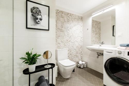 By the Old Town, new & modern, 2 BR, easy access by car, free parking, Tallinn (fotografie 6)