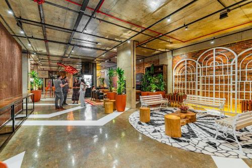 Linked Batel by Xtay - Experiencia moderna a passos do Hard Rock in Curitiba