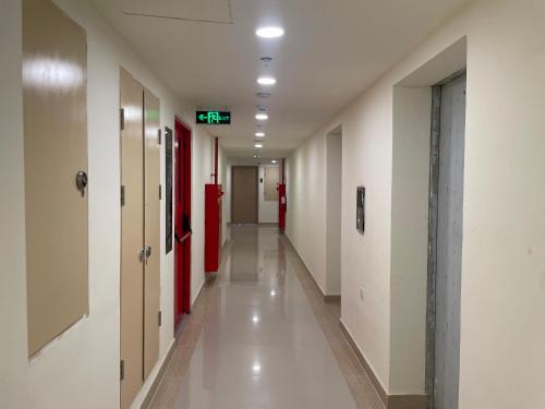 Apartemen Meikarta Cikarang by Cheapinn near Meikarta Central Park