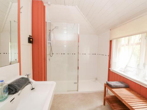 Tower Lodge - image 3