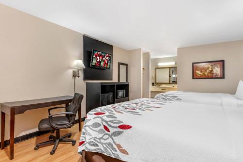 2 queen beds