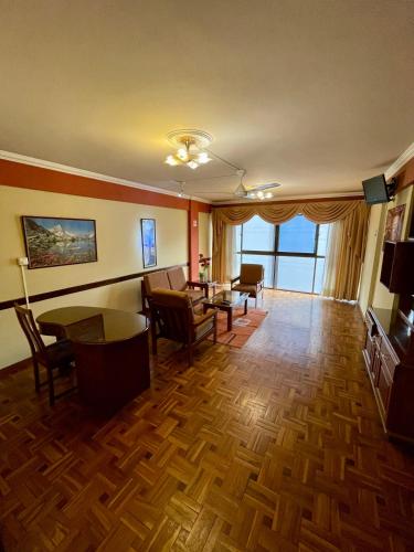 Amplio Departamento en el corazón de Cochabamba