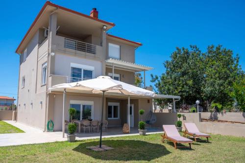 Villa Apollo Apartments gîte à louer Metókhion Patriotikón