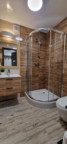 Small Double Room image 10