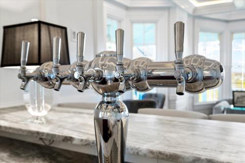 Topside Inn - image 7