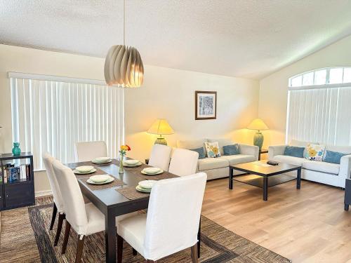 4 bedrooms pool home on Southern Dunes golf course in Haines City, USA