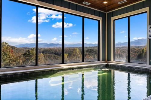 Mountain Aqua Lodge by Venture Smoky Mountains