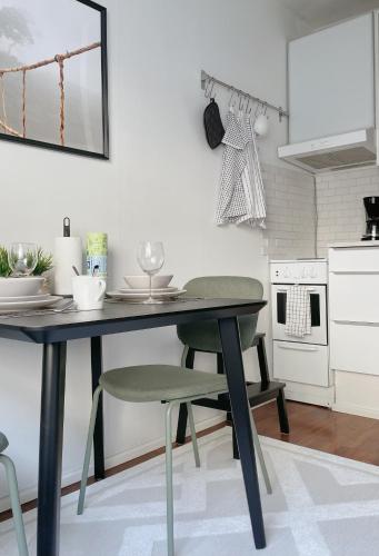 Cozy Studio - Heart of Punavuori - For 2, Helsinki (photo 6)