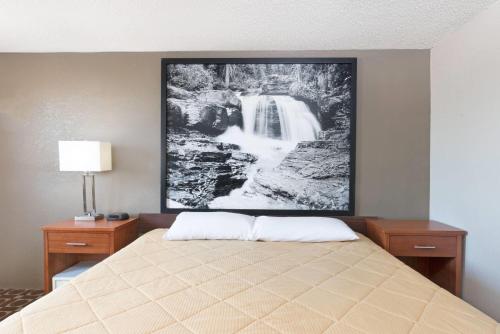 1 queen bed