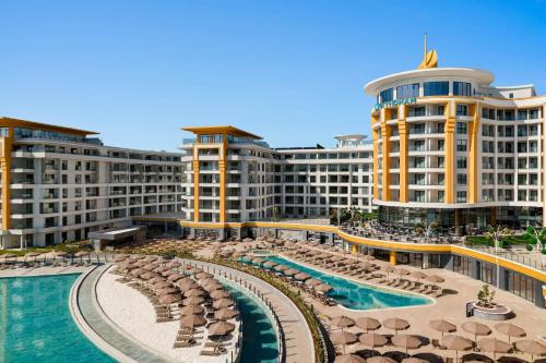 Azura World Hotel – khách sạn tại Turkler