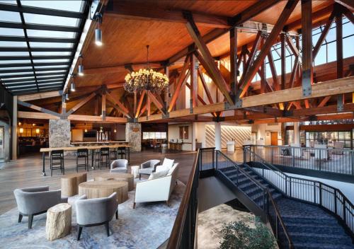 Étterem, Cheyenne Mountain Resort a Destination by Hyatt Hotels near Will Rogers Shrine of the Sun