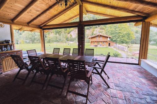 Iekārtas, Timber Charm Chalet in Rau Saduluja