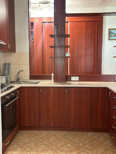 Your Home 18 in 灶爾