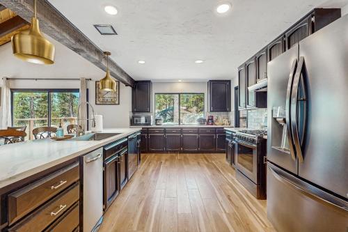 The Bunk and Birch Retreat in Tahoe Valley