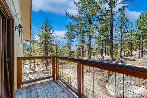 The Bunk and Birch Retreat in Tahoe Valley