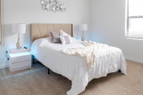 Moderno Town House a estrenar-Esperanza in Florida City, USA
