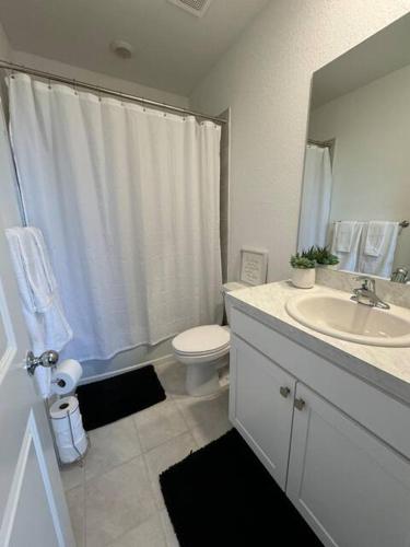 Moderno Town House a estrenar-Esperanza in Florida City, USA