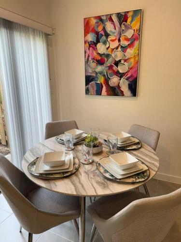 Moderno Town House a estrenar-Esperanza in Florida City, USA