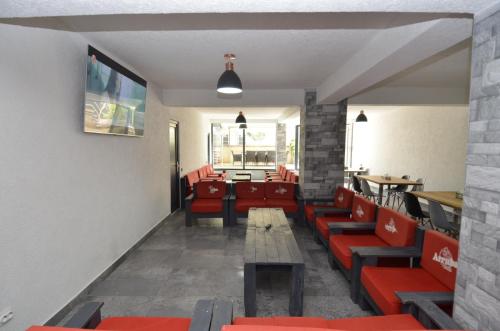 Ресторан, Vila Galleon in Костінешть