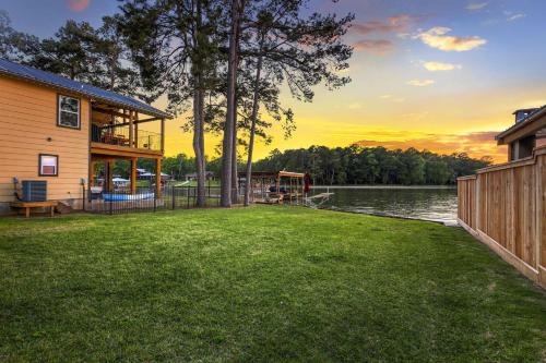 Létesítmények, Sunset Cove 1 - Lakefront Retreat Waterfront with Spectacular Sunset Views in Livingston (Texas)