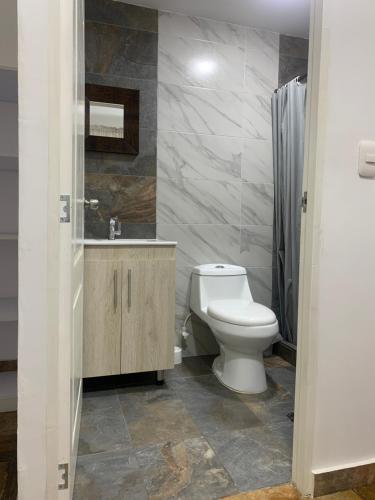 Deluxe Family Room image 9