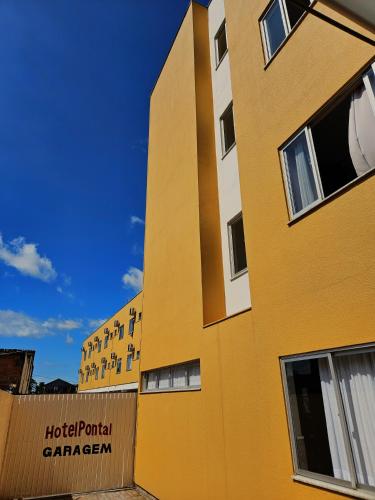 Hotel Pontal - image 3