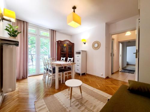 Peaceful 3-room flat by the old town, Warszawa
