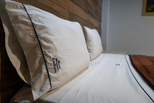 Standard Room image 6