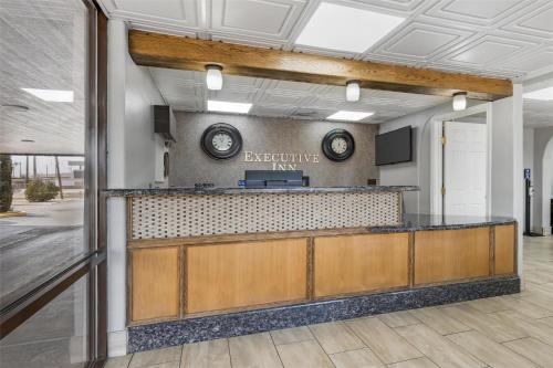 Best Western Executive Inn - image 6