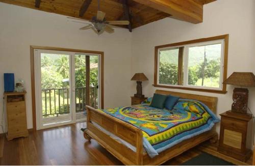 Manini Point Houseat Kealakekua Bay in Honaunau-Napoopoo (HI)
