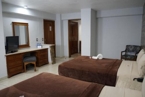 Quadruple Room image 10
