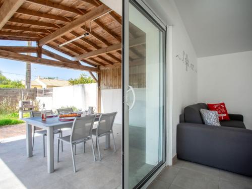 Holiday Home L'Effet Mer by Interhome in La Bernerie-En-Retz