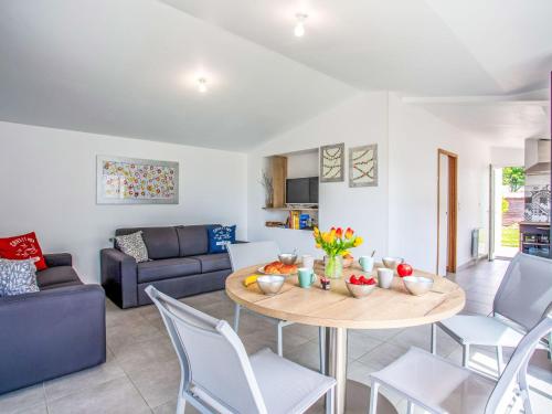 Holiday Home L'Effet Mer by Interhome in La Bernerie-En-Retz