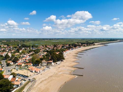 Holiday Home Le Pré Vincent by Interhome (Holiday Home Le Pre Vincent by Interhome) in Les Moutiers-en-Retz