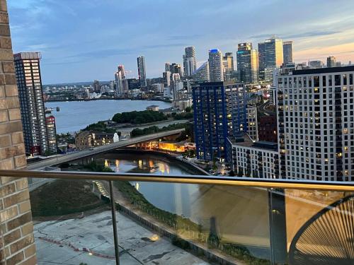 Penthouse with O2 Arena View, Free Parking & Portable AC, Londýn (fotografie 10)