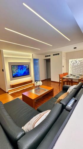 Ubicación! Moderno&Espectacular Apt en Chacao-CCS (Ubicacion! Moderno&Espectacular Apt en Chacao-CCS) in 商業區