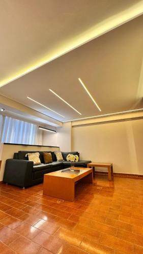 Ubicación! Moderno&Espectacular Apt en Chacao-CCS (Ubicacion! Moderno&Espectacular Apt en Chacao-CCS) in 商業區