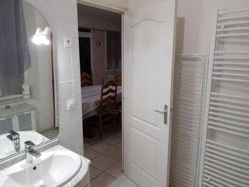 Appartement Lorcy 3 pièces 5 personnes - FR-1-590-194 - image 3