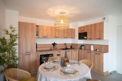 Apartment with mountain views in Antibes in Le Ponteil